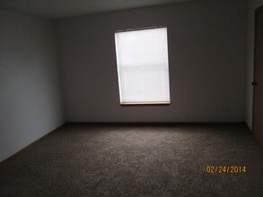 109 3rd St S in Raymond, MN - Building Photo - Building Photo