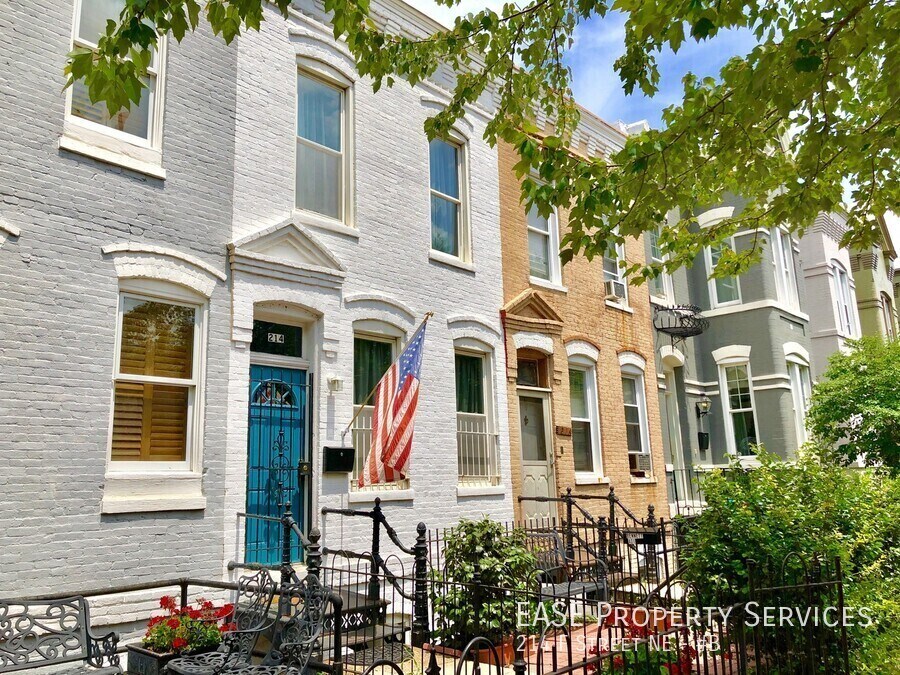 214 F St NE-Unit -#B in Washington, DC - Building Photo