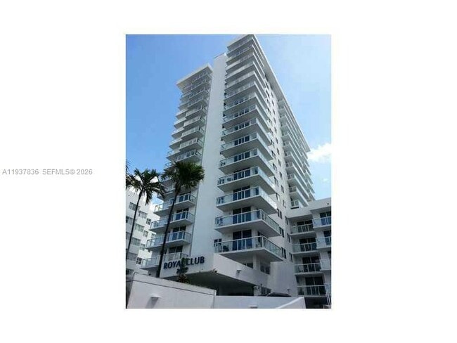 2457 Collins Ave in Miami Beach, FL - Building Photo - Building Photo