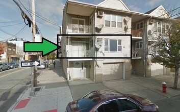 56 Poplar St in Jersey City, NJ - Building Photo - Building Photo