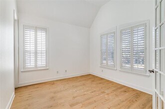 7315 Native Oak Ln in Irving, TX - Building Photo - Building Photo