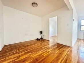 211-32 23rd Ave in Queens, NY - Building Photo - Building Photo