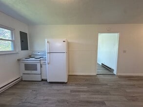 972 Lynbrook Rd in Rustburg, VA - Building Photo - Building Photo