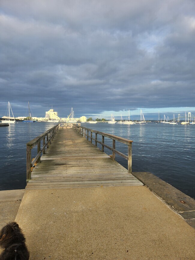 45 Elm St, Unit 1st. Floor unit in Newport, RI - Building Photo - Building Photo