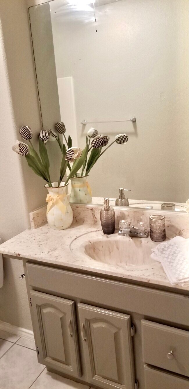 918 W Caffery Ave in Pharr, TX - Building Photo - Building Photo