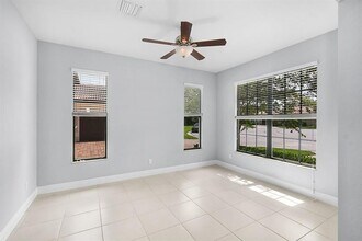 5915 SE Entry Ct in Stuart, FL - Building Photo - Building Photo