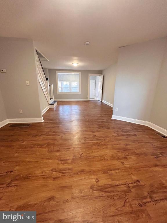 2512 S 66th St in Philadelphia, PA - Foto de edificio - Building Photo