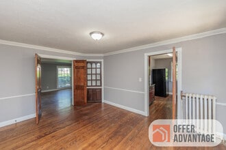 3449 Glencairn Rd in Shaker Heights, OH - Building Photo - Building Photo
