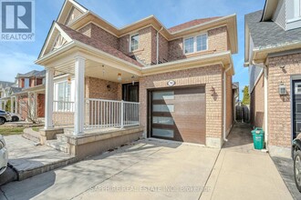 759 Hutchinson Ave in Milton, ON - Building Photo - Building Photo