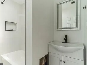 5524 Matthews St in Philadelphia, PA - Building Photo - Building Photo