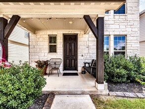 213 Iron Rail Rd in Dripping Springs, TX - Building Photo - Building Photo