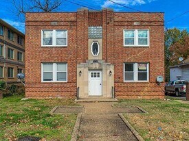 4104 Queensbury Rd, Unit 3