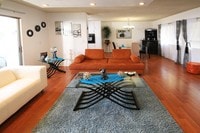 living room - Villa Royale Apartments in Los Angeles, California