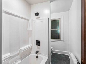 99 Bradford Ave in Crafton, PA - Building Photo - Building Photo