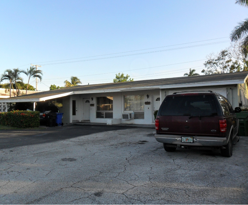 1710-1712 NE 56th St in Fort Lauderdale, FL - Building Photo