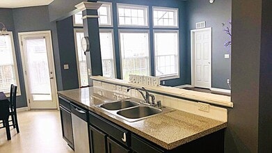 669 Cielo Vista Rd in Lexington, KY - Foto de edificio - Building Photo