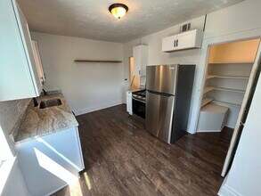 39 Walnut St, Unit 2 in Etna, PA - Building Photo - Building Photo