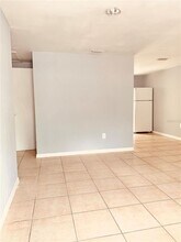 8807 N Mulberry St in Tampa, FL - Building Photo - Building Photo