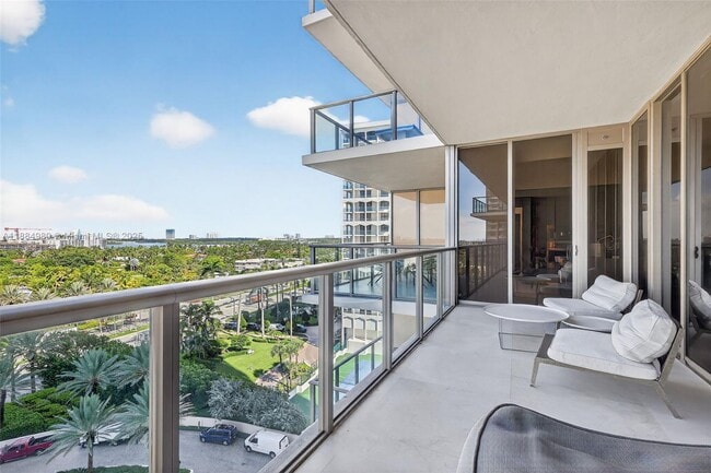 9705 Collins Ave in Bal Harbour, FL - Building Photo - Building Photo