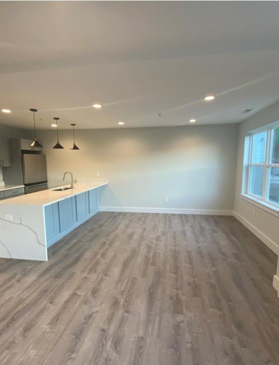 532 N Main St, Unit 8 in Brewster, NY - Foto de edificio - Building Photo