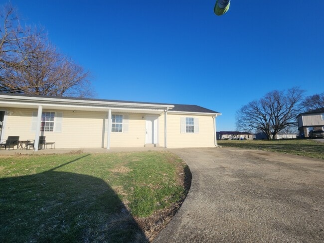 property at 132 Cardinal Dr