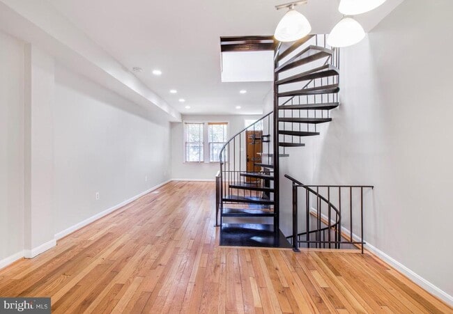 property at 3254 Q St NW