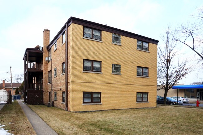 9200 Kilpatrick Ave in Skokie, IL - Foto de edificio - Building Photo
