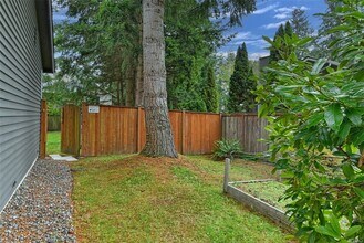 3716 120th Pl SE in Everett, WA - Building Photo - Building Photo