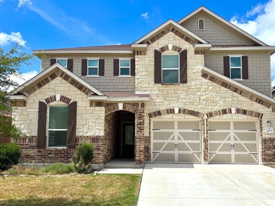 11431 Jubilance Path in San Antonio, TX - Building Photo