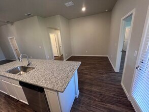 2029 Kenwood Ave in Lubbock, TX - Foto de edificio - Building Photo
