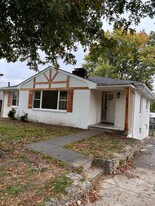 7719 Crestline Rd in Louisville, KY - Building Photo