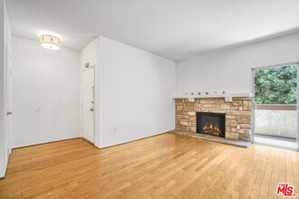 5534 Sylmar Ave in Los Angeles, CA - Building Photo - Building Photo