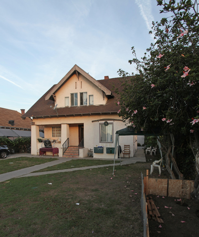 2833 Huron St in Los Angeles, CA - Foto de edificio - Building Photo