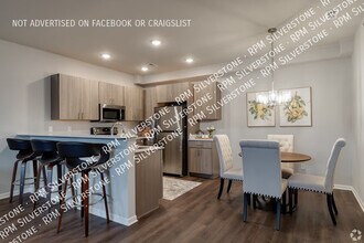 2706 Barrington Square in Auburn Hills, MI - Building Photo - Building Photo