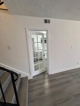 1000 E Brett St, Unit 01 in Inglewood, CA - Building Photo - Building Photo