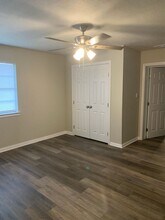 202 S Barbara St in Waco, TX - Building Photo - Building Photo