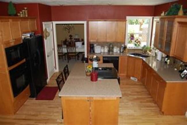 property at 1710 N Mansfield Way