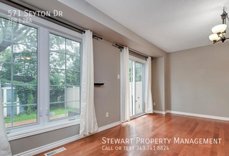 571 Seyton Dr in Ottawa, ON - Building Photo - Building Photo