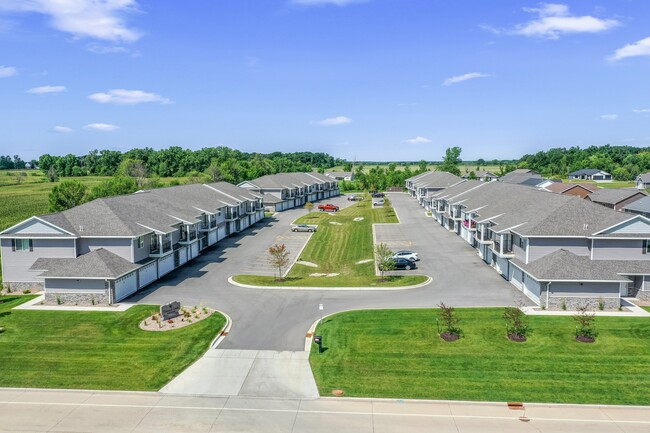 Tranquil Trails in De Pere, WI - Foto de edificio - Building Photo