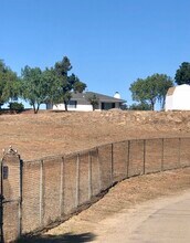 9874 Chocolate Summit Dr in El Cajon, CA - Building Photo - Building Photo