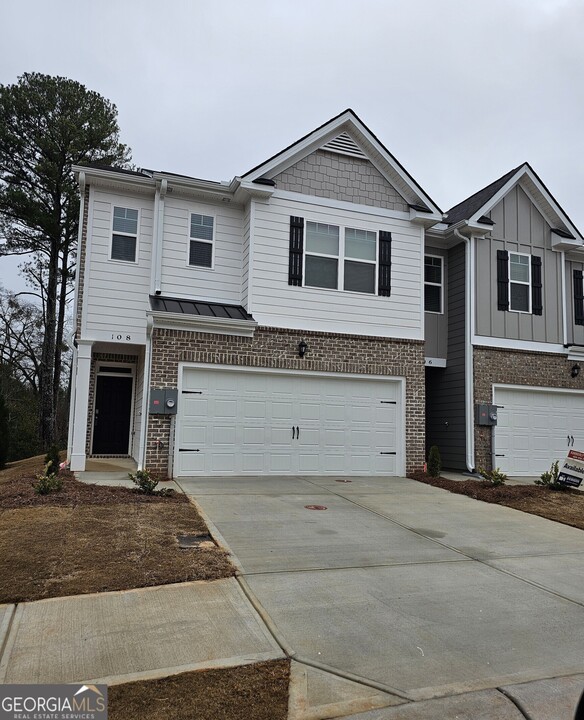 108 Hampton St in Mcdonough, GA - Building Photo