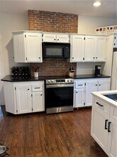 12 Bull St in Newport, RI - Building Photo - Building Photo