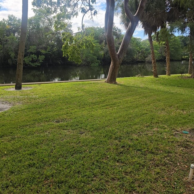 2136 NW 4th St in Fort Lauderdale, FL - Building Photo - Building Photo