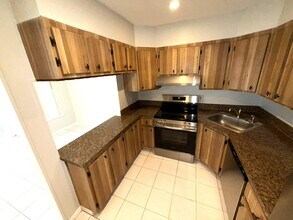 4987 Sable Pine Cir in West Palm Beach, FL - Building Photo - Building Photo