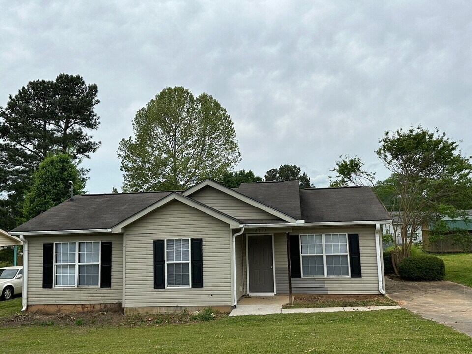 6117 Melrose Rd NW in Huntsville, AL - Building Photo