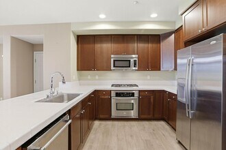 837 Font Ter in San Jose, CA - Building Photo - Building Photo