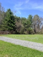 82 Beagle Club Rd in Jumping Branch, WV - Building Photo - Building Photo