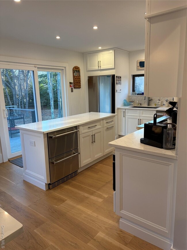 40 Bonac Woods Ln in East Hampton, NY - Building Photo - Building Photo