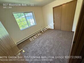 907 Madison Ave in Marinette, WI - Building Photo - Building Photo