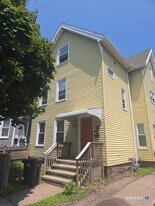 463 Blatchley Ave in New Haven, CT - Building Photo